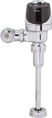 Sloan Valve Co. - 3/4" Spud Coupling, 3/4" Pipe, Urinal Automatic Flush Valve - Handle Opening, 1.5 Gal per Flush, Plastic Cover, Powered by 4 AA Batteries - A1 Tooling