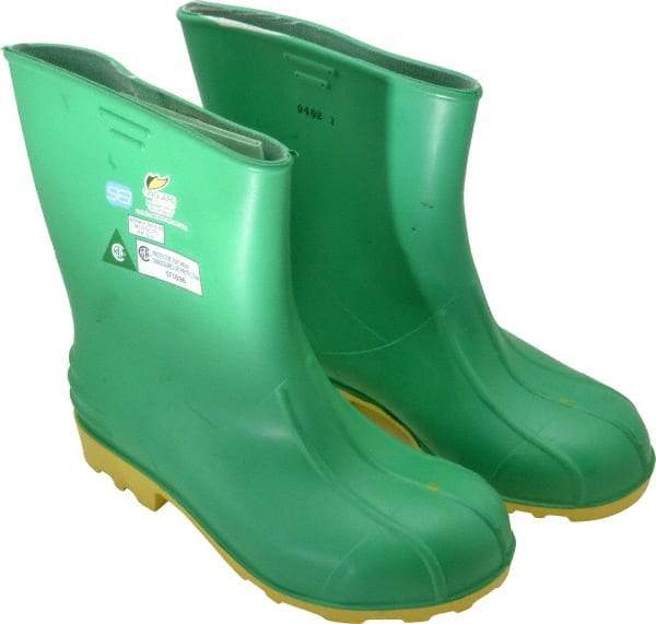 Dunlop Protective Footwear - Men's Size 6-8 Medium Width Steel Knee Boot - Green, PVC Upper, 11" High, Chemical Resistant, Non-Slip - A1 Tooling