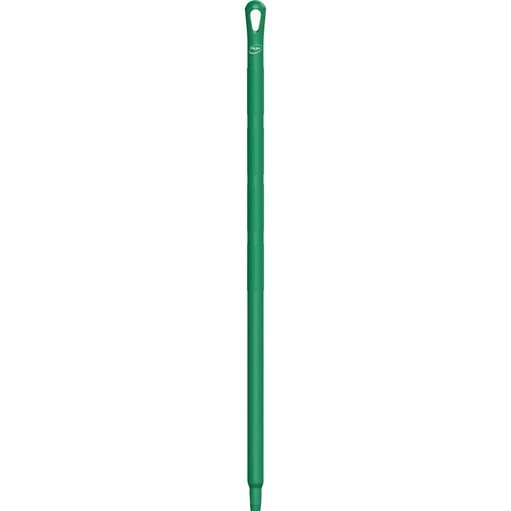 Remco - Broom/Squeegee Poles & Handles Connection Type: European Threaded Handle Material: Polypropylene - A1 Tooling