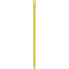 Remco - Broom/Squeegee Poles & Handles Connection Type: European Threaded Handle Material: Polypropylene - A1 Tooling