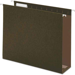 UNIVERSAL - File Folders, Expansion Folders & Hanging Files Folder/File Type: Hanging File Folders with Box Bottom Color: Green - A1 Tooling