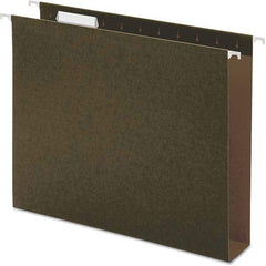 UNIVERSAL - File Folders, Expansion Folders & Hanging Files Folder/File Type: Hanging File Folders with Box Bottom Color: Green - A1 Tooling