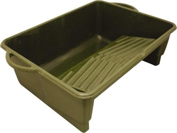 Wooster Brush - 14" Roller Compatible Paint Bucket - 1 Gal Capacity, 18" Wide, Polypropylene - A1 Tooling