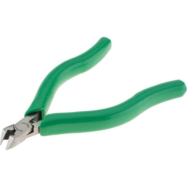 Xcelite - 138mm OAL, 20 AWG Capacity, Diagonal Cutter - 7/16" Jaw Length x 11mm Jaw Width, Angled Tip Head - A1 Tooling