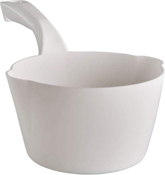 Remco - 32 oz White Polypropylene Round Bottom Scoop - 6.8" Wide x 5.3" Deep Bowl, 5-1/2" Handle Length, 11.6" OAL - A1 Tooling