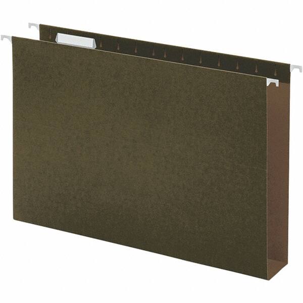 UNIVERSAL - 9-5/8 x 14-3/4", Legal, Standard Green, Hanging File Folder - 11 Point Stock, 1/5 Tab Cut Location - A1 Tooling