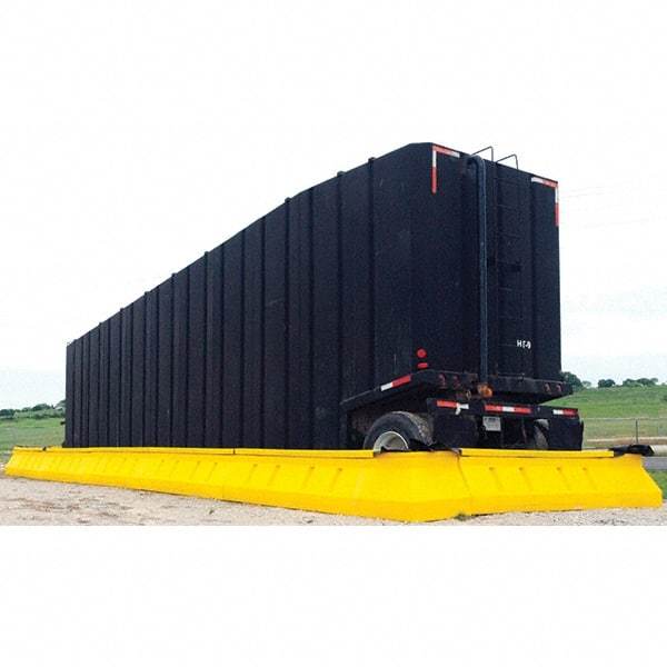 UltraTech - 14,336 Gal Polyethylene Containment Berm System - 3' High x 55' Wide x 11" Long - A1 Tooling