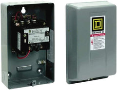 Square D - 3 Pole, 550 Coil VAC at 50 Hz and 600 Coil VAC at 60 Hz, 9 Amp NEMA Contactor - NEMA 1 Enclosure, 50 Hz at 550 Hz VAC and 60 Hz at 600 VAC - A1 Tooling