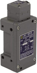 Square D - DPDT, 2NC/2NO, 600 Volt Screw Terminal, Plunger Actuator, General Purpose Limit Switch - 1, 2, 4, 6, 12, 13, 6P NEMA Rating, IP67 IPR Rating - A1 Tooling