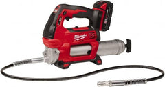 Milwaukee Tool - 10,000 Max psi, Flexible Battery-Operated Grease Gun - 14 oz Capacity, 31 Strokes per oz, Includes Grease Gun, Gauge Hose Assembly, Coupler, 18 V Rechargeable Battery, 30-Minute Charger, Carrying Case & Carrying Strip - A1 Tooling