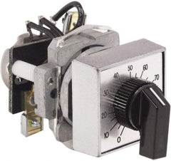 Schneider Electric - 10,000 Ohm, 30mm, Potentiometer - 2 Watts, Nonilluminated, Knob Operated - A1 Tooling