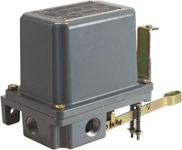 Square D - 4 NEMA Rated, DPST-DB, Float Switch Pressure and Level Switch - 575 VAC, Line-Load-Load-Line Terminal - A1 Tooling