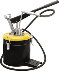 PRO-LUBE - Grease Lubrication 3 Strokes/oz Flow Aluminum & Steel Lever Hand Pump - For 208 oz Container - A1 Tooling