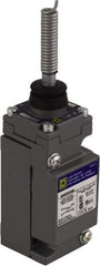 Square D - SPDT, NC/NO, 600 VAC at 1.20 Amp, 600 VDC at 0.10 Amp, Screw Terminal, Steel Spring Actuator, General Purpose Limit Switch - 1, 2, 4, 6, 12, 13, 6P NEMA Rating, IP66 IPR Rating - A1 Tooling