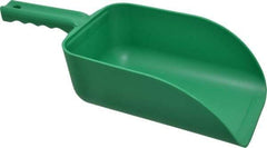 Remco - 82 oz Green Polypropylene Flat Bottom Scoop - 5.9" Wide x 3.3" Deep Bowl, 4-1/2" Handle Length, 15.1" OAL - A1 Tooling