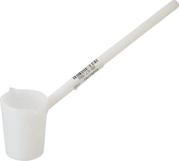 Dynalon Labware - 100 ml Polyethylene Short Dipper - 9" Long Handle - A1 Tooling