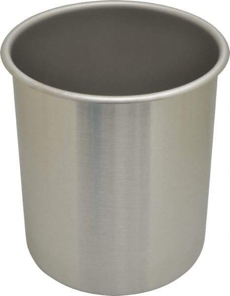 VOLLRATH - Round, Chrome Stainless Steel Food Storage Container - 8.6" High x 7.3" Wide - A1 Tooling