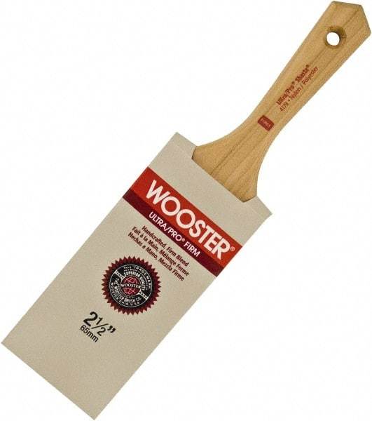 Wooster Brush - 3-1/2" Flat Nylon/Polyester Varnish Brush - 3-11/16" Bristle Length, 5-1/2" Maple Beavertail Handle - A1 Tooling