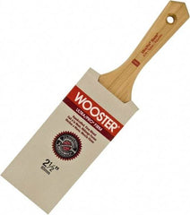 Wooster Brush - 3-1/2" Flat Nylon/Polyester Varnish Brush - 3-11/16" Bristle Length, 5-1/2" Maple Beavertail Handle - A1 Tooling