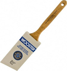 Wooster Brush - 2-1/2" Angled Hog Sash Brush - 2-11/16" Bristle Length, 7-7/8" Maple Fluted Handle - A1 Tooling