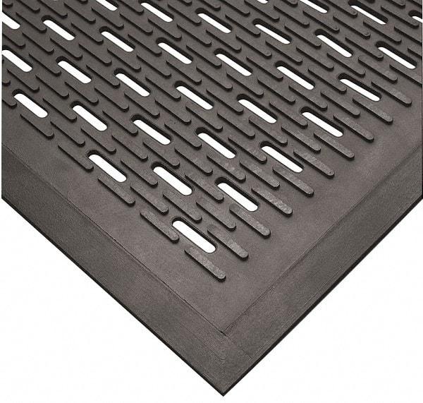 Wearwell - 5 Ft. Long x 3 Ft. Wide, Natural Rubber Surface, Raised Bars and Scrapers (Reversible) Entrance Matting - 5/16 Inch Thick, Outdoor, SBR Rubber, Black, Series 224 - A1 Tooling