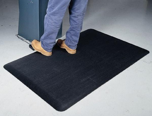 Wearwell - 3' Long x 2' Wide, Dry Environment, Anti-Fatigue Modular Matting System - Black with Yellow Borders, Vinyl with Vinyl Sponge Base, Beveled on 4 Sides - A1 Tooling