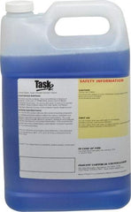 Master Fluid Solutions - 1 Gal Bottle Cleaner/Degreaser - Liquid, Citrus - A1 Tooling