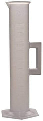 Bel-Art - 2,000 ml Polypropylene Graduated Cylinder - 20 ml Graduation, 3-7/16" Diam x 19-19/64" High - A1 Tooling