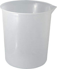 Bel-Art - 2,000 ml Polypropylene Graduated Beaker - 500 ml Graduation, 6-15/32" Diam x 7-1/4" High - A1 Tooling