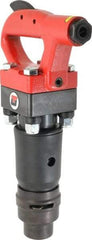 Universal Tool - 2,450 BPM, 1 Inch Long Stroke, Pneumatic Chipping Hammer - 24 CFM Air Consumption, 3/8 NPT Inlet - A1 Tooling