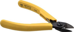 Lindstrom Tool - 5" OAL, 0.078" Capacity, Semi-Flush Diagonal Cutter - 5/8" Jaw Length, Tapered Head, Plastic Ergonomic Handle - A1 Tooling