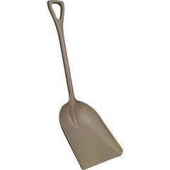 Remco - 17" High x 14" Wide Square Plastic Shovel - 42" Long Plastic D-Grip Handle, No Step - A1 Tooling