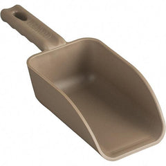 Remco - 16 oz Brown Polypropylene Flat Bottom Scoop - 3.2" Wide x 2" Deep Bowl, 3" Handle Length, 10.4" OAL - A1 Tooling